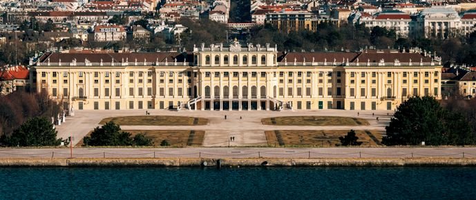 pexels-minsubreitenstein-11932444 (1)